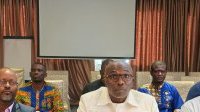 Élection à la Fégafoot&nbsp;: face aux polémiques, les clubs professionnels font bloc derrière Pierre Alain Mounguengui
