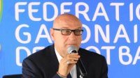 La FIFA ordonne au Gabon de payer de grosses indemnités à l’ancien coach des Panthères Patrice Neveu
