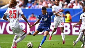 Mondial 2026&nbsp;: Le bronze pour l’Angleterre qui domine la France au terme d’un festival de buts