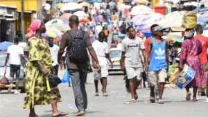 Au Gabon, les étrangers dorment tôt et se lèvent tôt et les Gabonais&nbsp;?