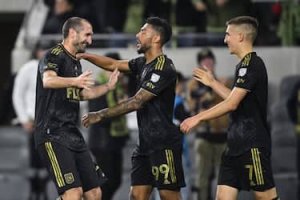 MLS&nbsp;: Los Angeles FC victorieux face à New England Revolution, Denis Bouanga muet