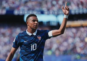 Mondial 2026&nbsp;: Kylian Mbappé entre dans la légende en devenant le meilleur buteur de l’histoire des Bleus