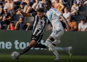 Ligue 1&nbsp;: Première victoire de la saison pour Ekomié et Allevinah avec Angers